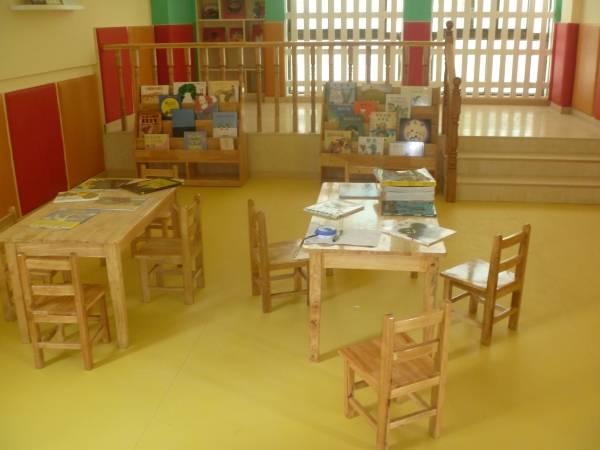 铜陵春暖花开幼儿园塑胶地板案例