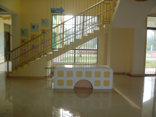 铜陵春暖花开幼儿园塑胶地板案例